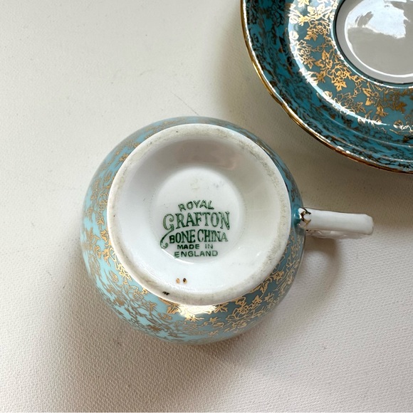 Vintage Teacup & Saucer - Blue & Gold - Picture 5 of 9